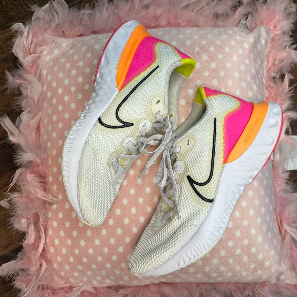 Nike Women's White and Neon Pink Athletic Shoes